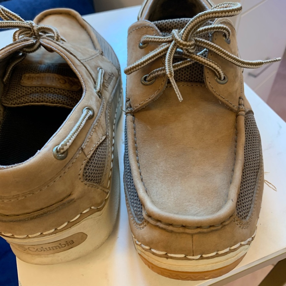 Columbia Tan Boat Shoes Slip-On Moccasin Style